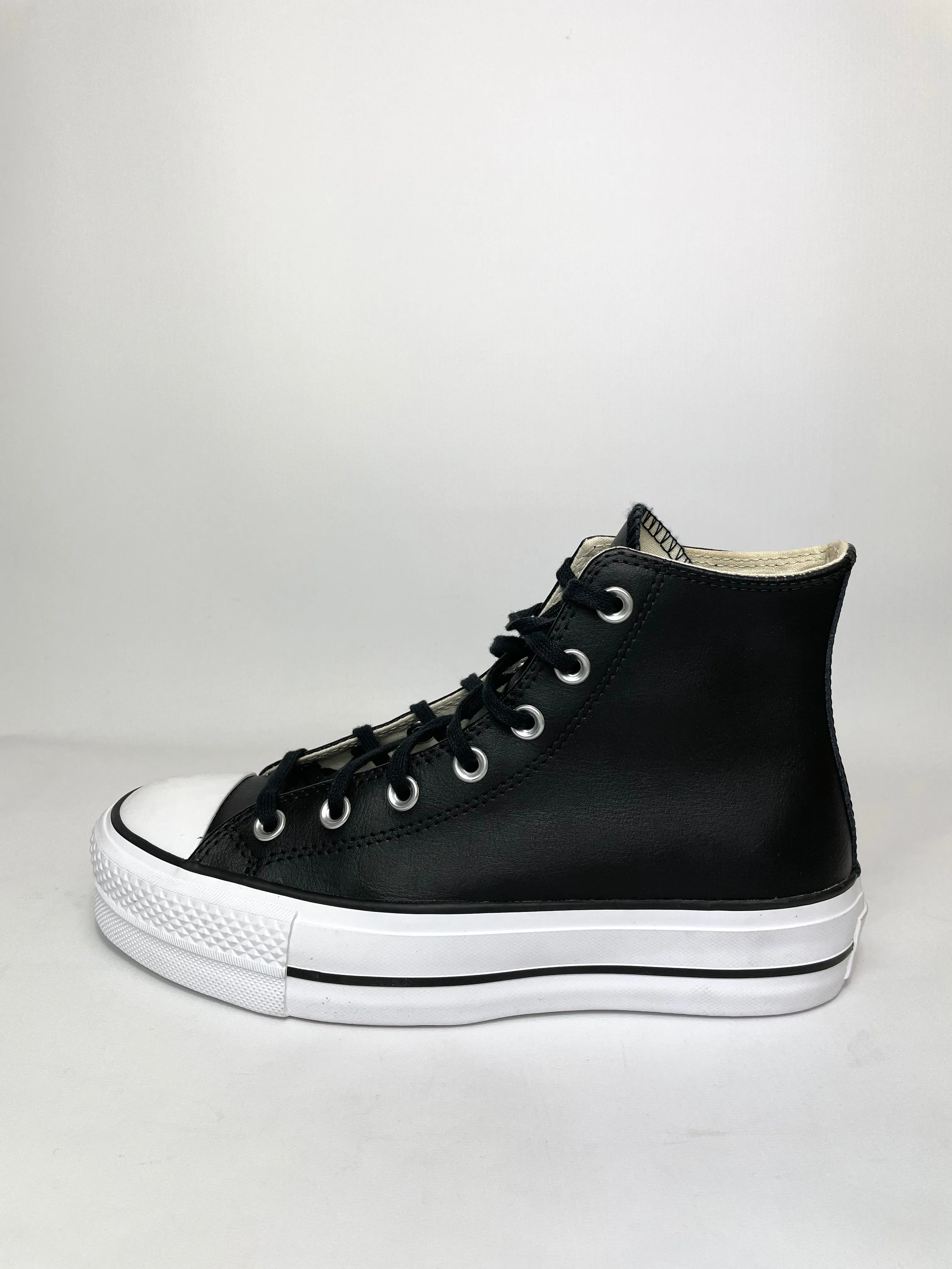 Converse Chuck Taylor All Star Platform Leather High-Top Womens Trainers Black/White
