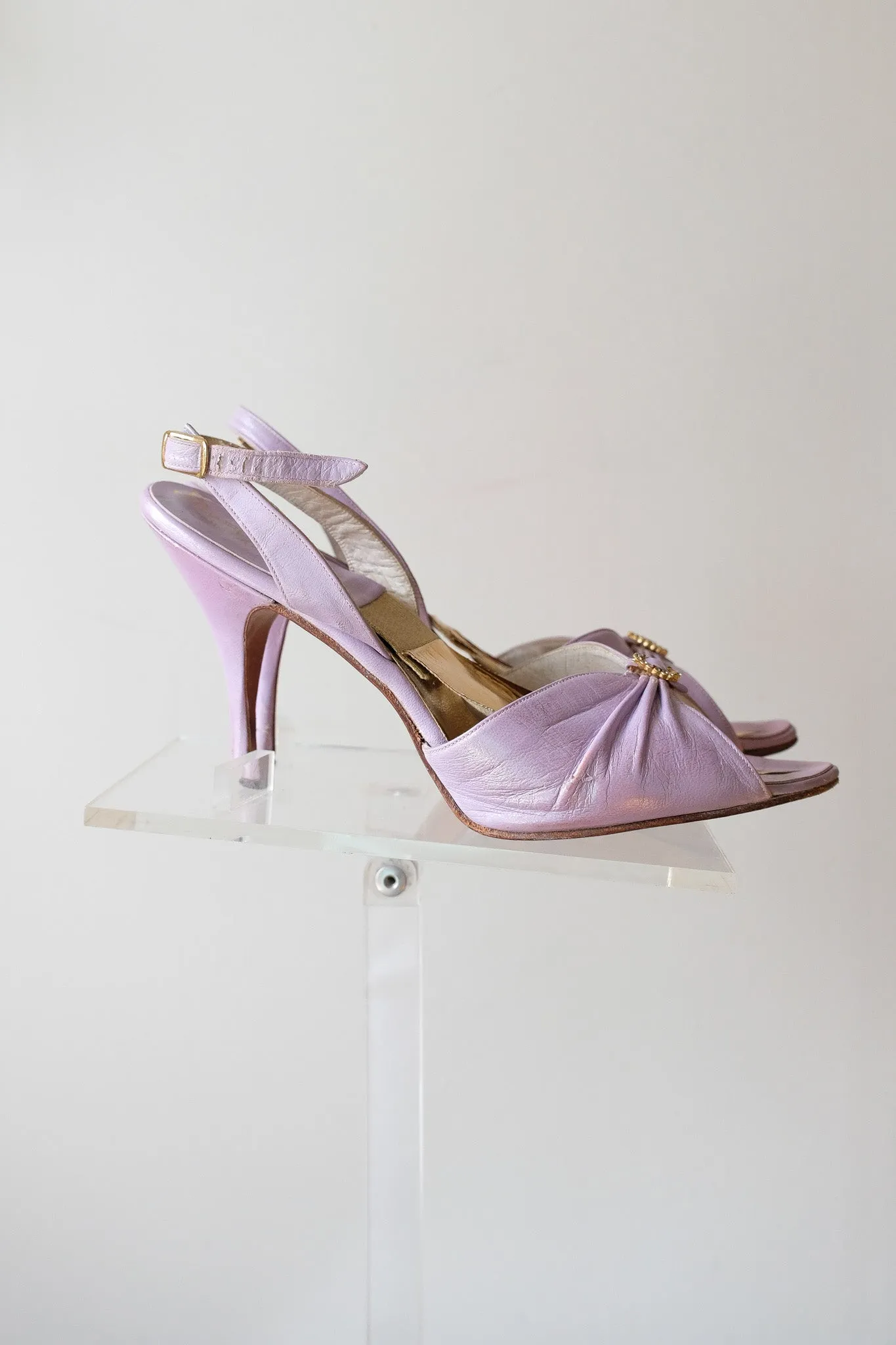 Glamorous 1950's Lavender Spring-o-lators by Henry Waters / Size 7
