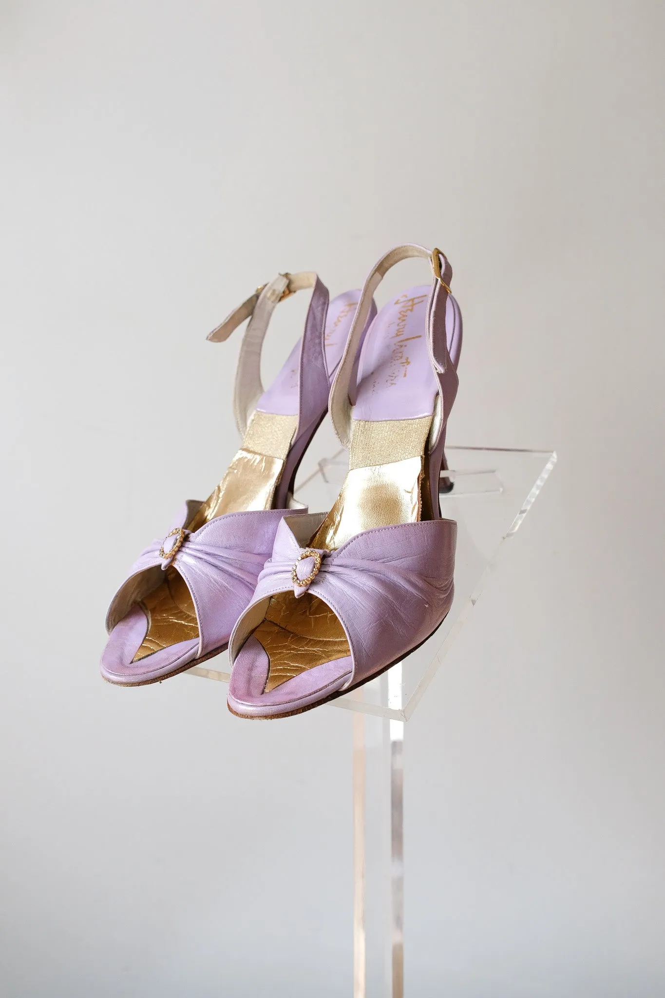 Glamorous 1950's Lavender Spring-o-lators by Henry Waters / Size 7