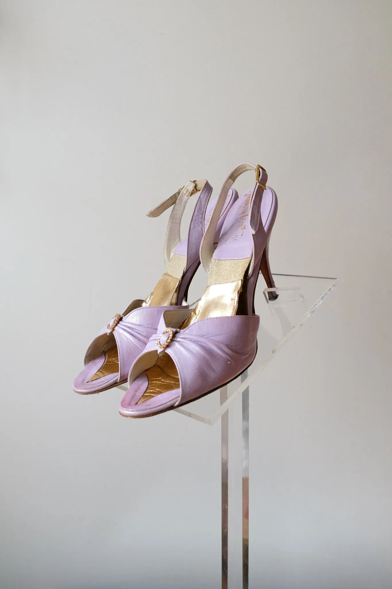 Glamorous 1950's Lavender Spring-o-lators by Henry Waters / Size 7