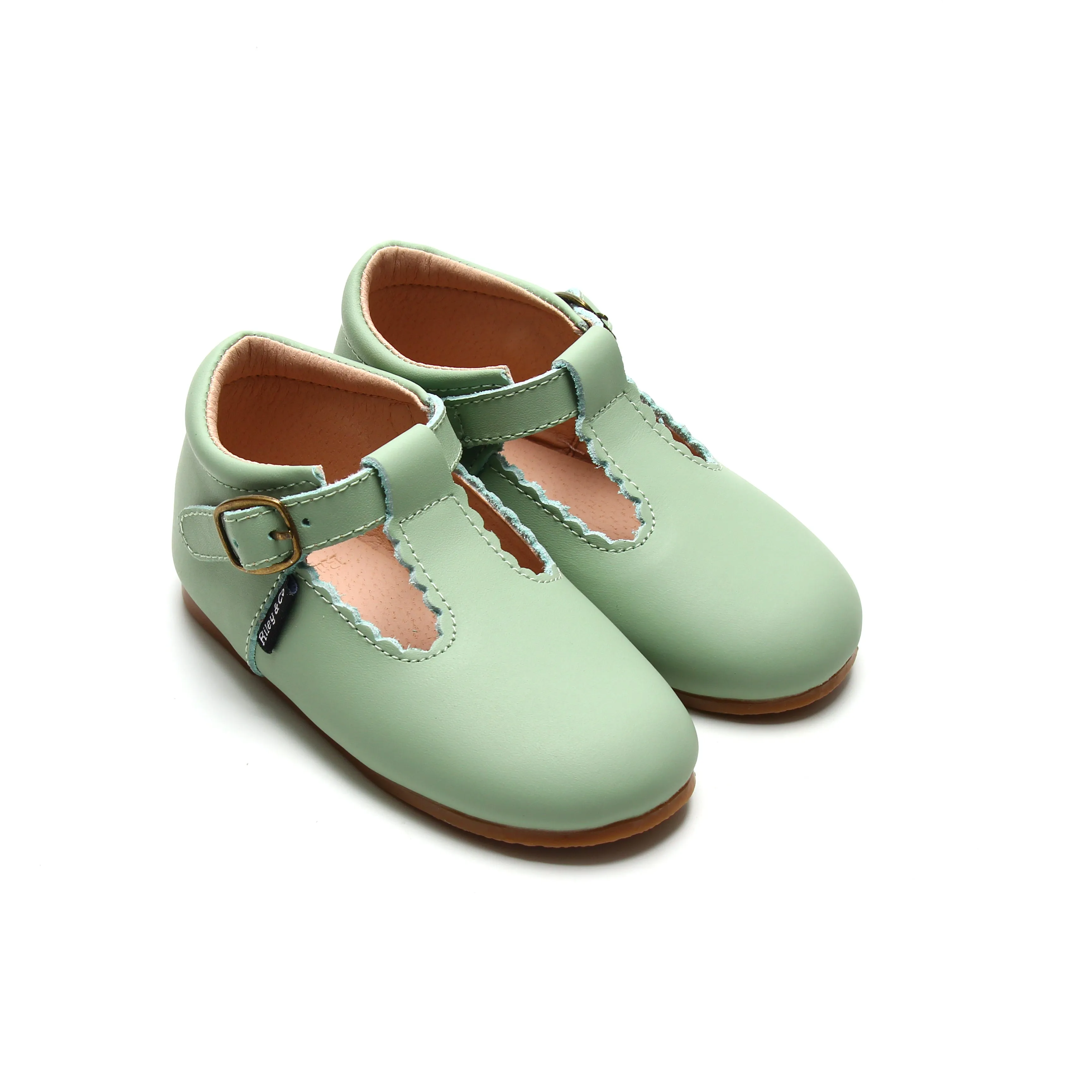 Riley T-Straps - Scalloped - Pistachio